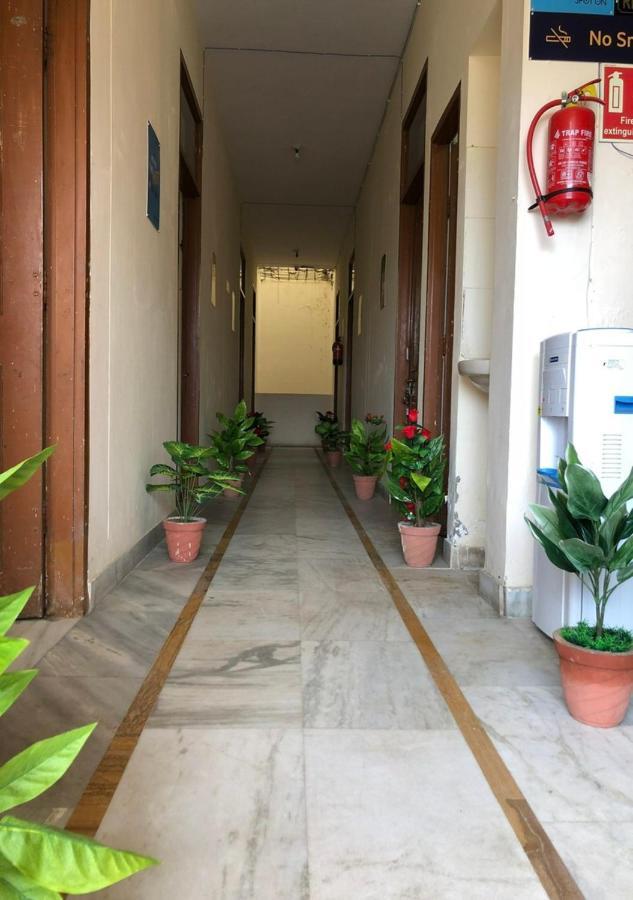 מלון Ramada By Wyndham Jaipur North מראה חיצוני תמונה