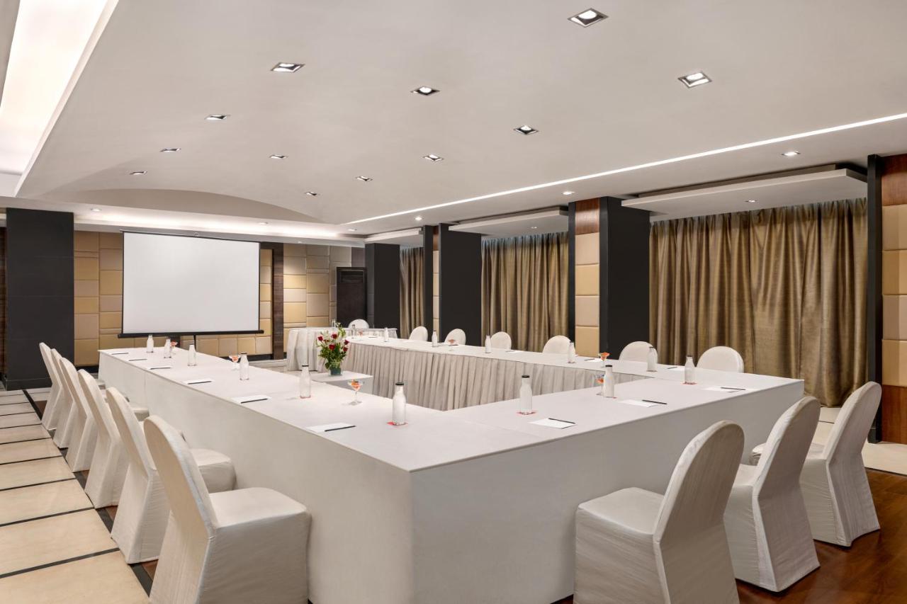 מלון Ramada By Wyndham Jaipur North מראה חיצוני תמונה