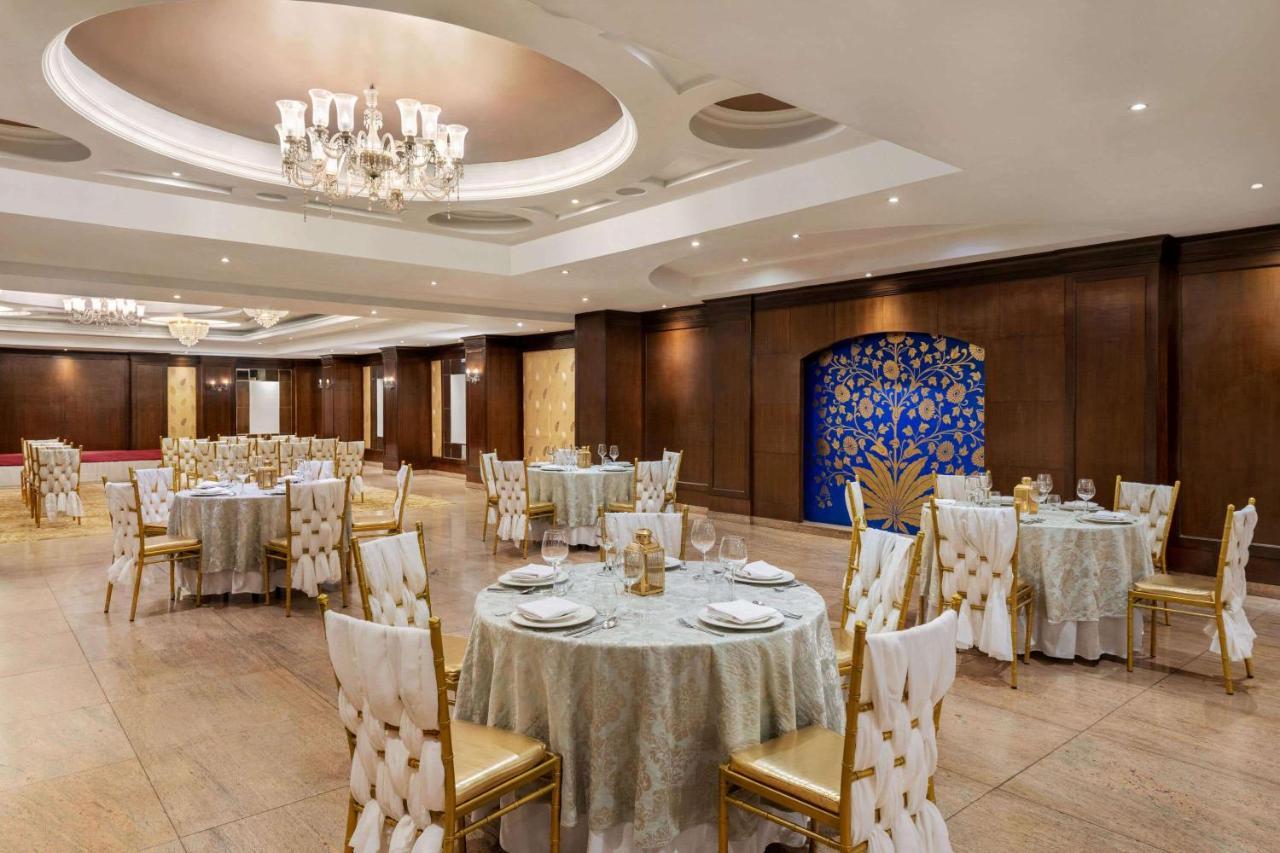 מלון Ramada By Wyndham Jaipur North מראה חיצוני תמונה